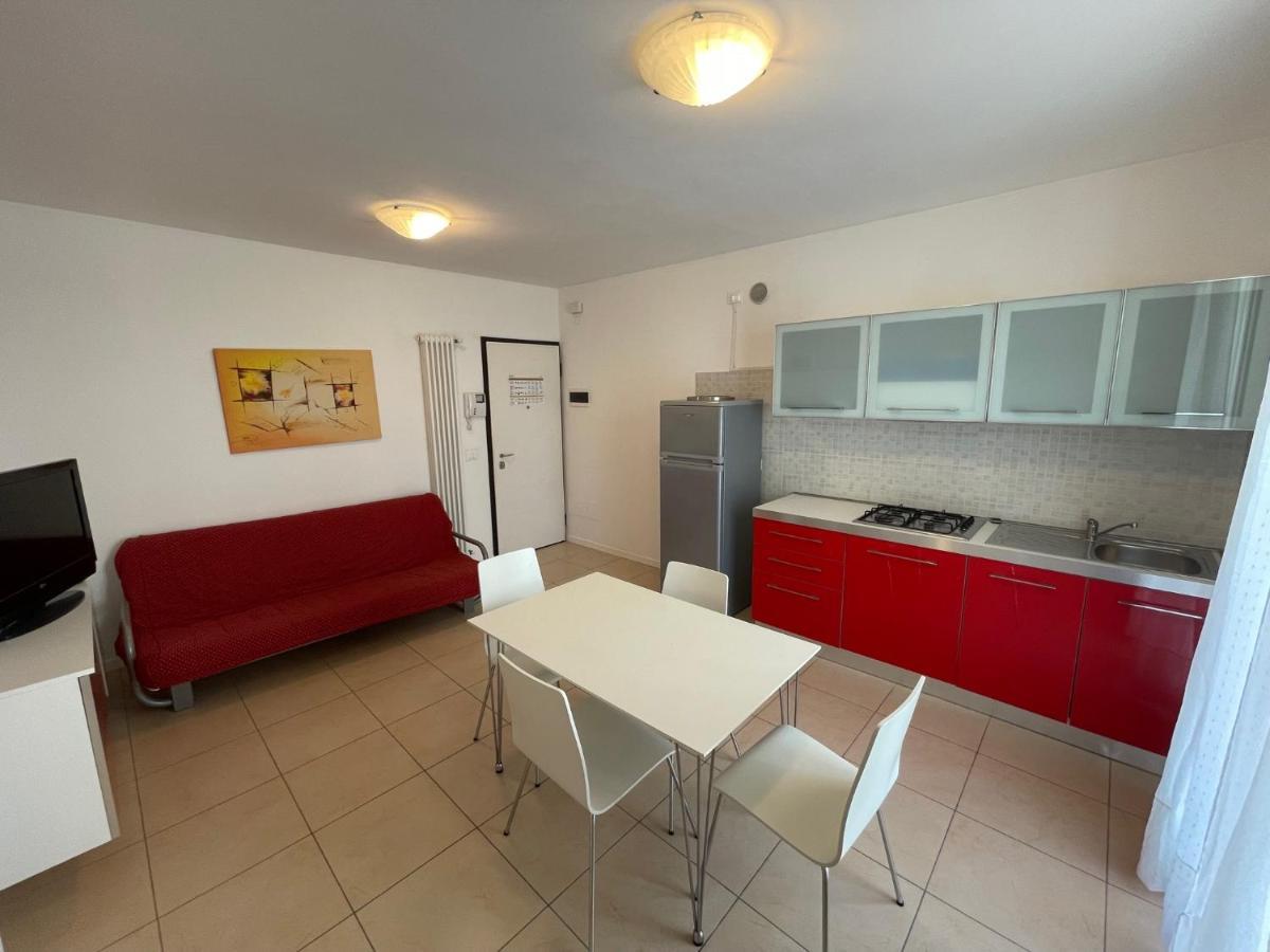 Residence Al Mare - Agenzia Cocal Caorle Buitenkant foto
