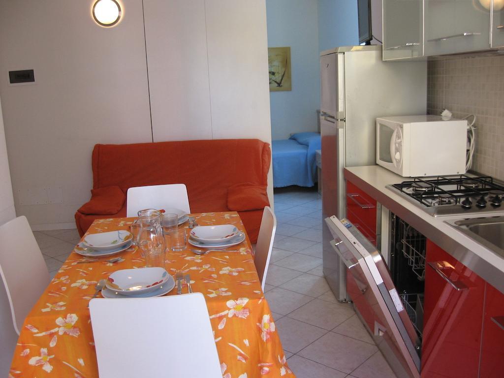 Residence Al Mare - Agenzia Cocal Caorle Buitenkant foto